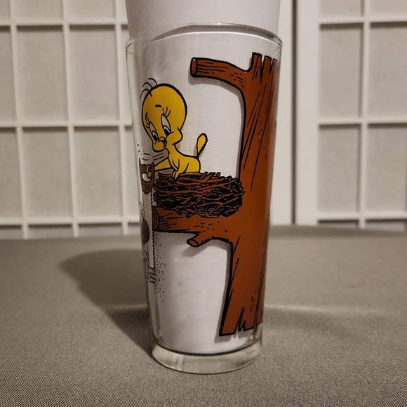 Vintage 1976 Pepsi Collector Series Loiney Tunes 16 Oz Glass - Picture 4 of 8